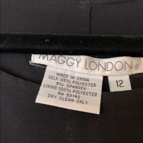 Dress - Picture 4 of 4